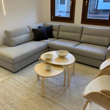 οικια αποζαρι μεγαλη περσα * 卡斯托里亚