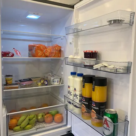 οικια αποζαρι μεγαλη περσα דירה קסטוריה